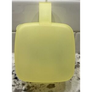 tupperware forget‎ me not cheese keeper Yellow